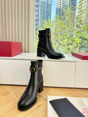 VALENTINO 25S SIGNATURE LOGO BOOTS 60 MM IN BLACK CALFSKIN WITH GOLD HARDWARE