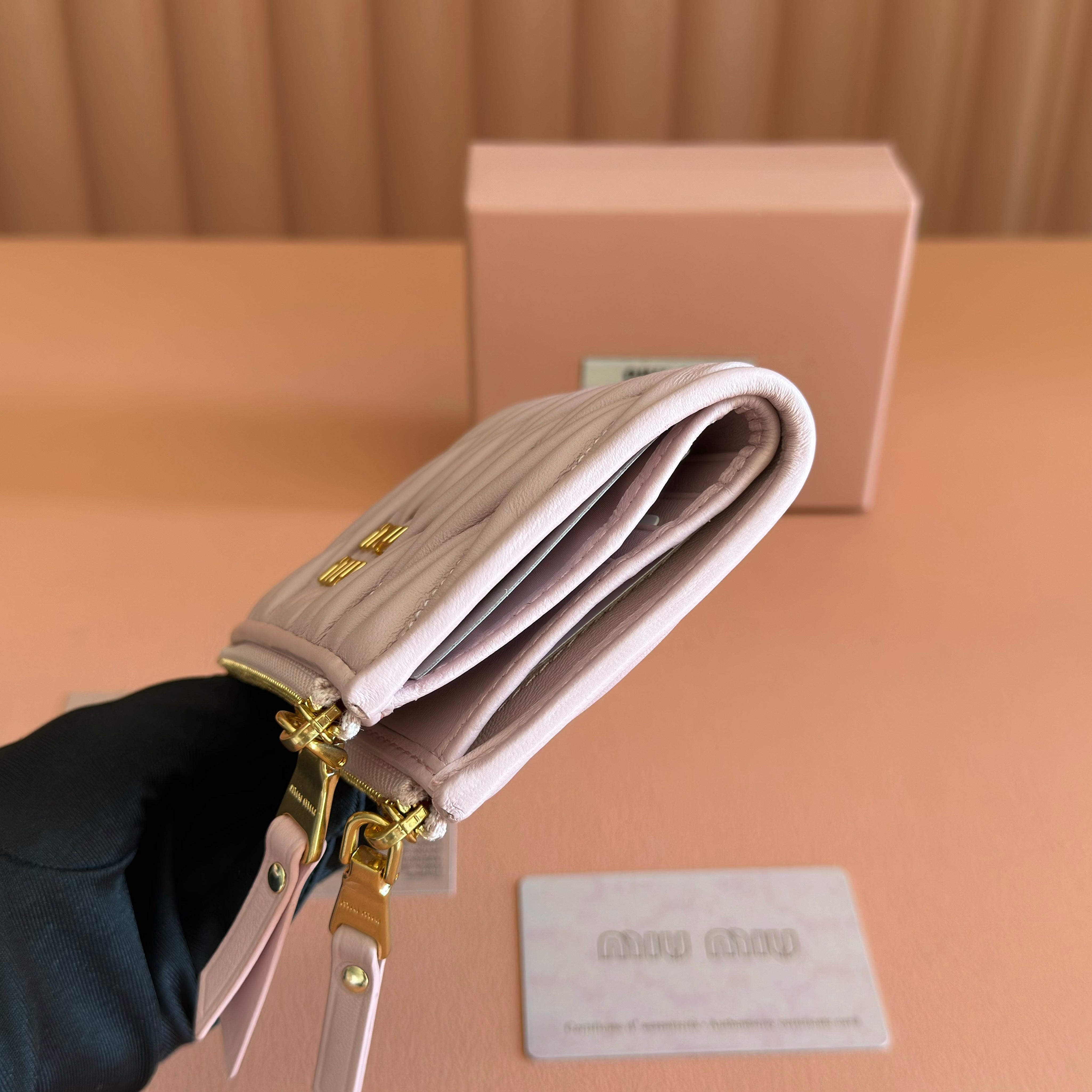MIUMIU 26S SMALL MATELASSE CARD HOLDER 11 IN LIGHT PINK CALFSKIN GOLD HARDWARE