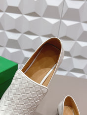 BOTTEGA VENETA 26S VENTURA LOAFERS 40 MM IN WHITE INTRECCIATO CALFSKIN
