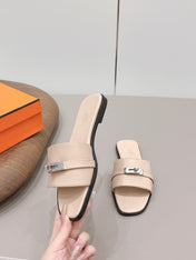 HM 26S GIULIA SANDAL IN NUDE BEIGE CALFSKIN SILVER HARDWARE