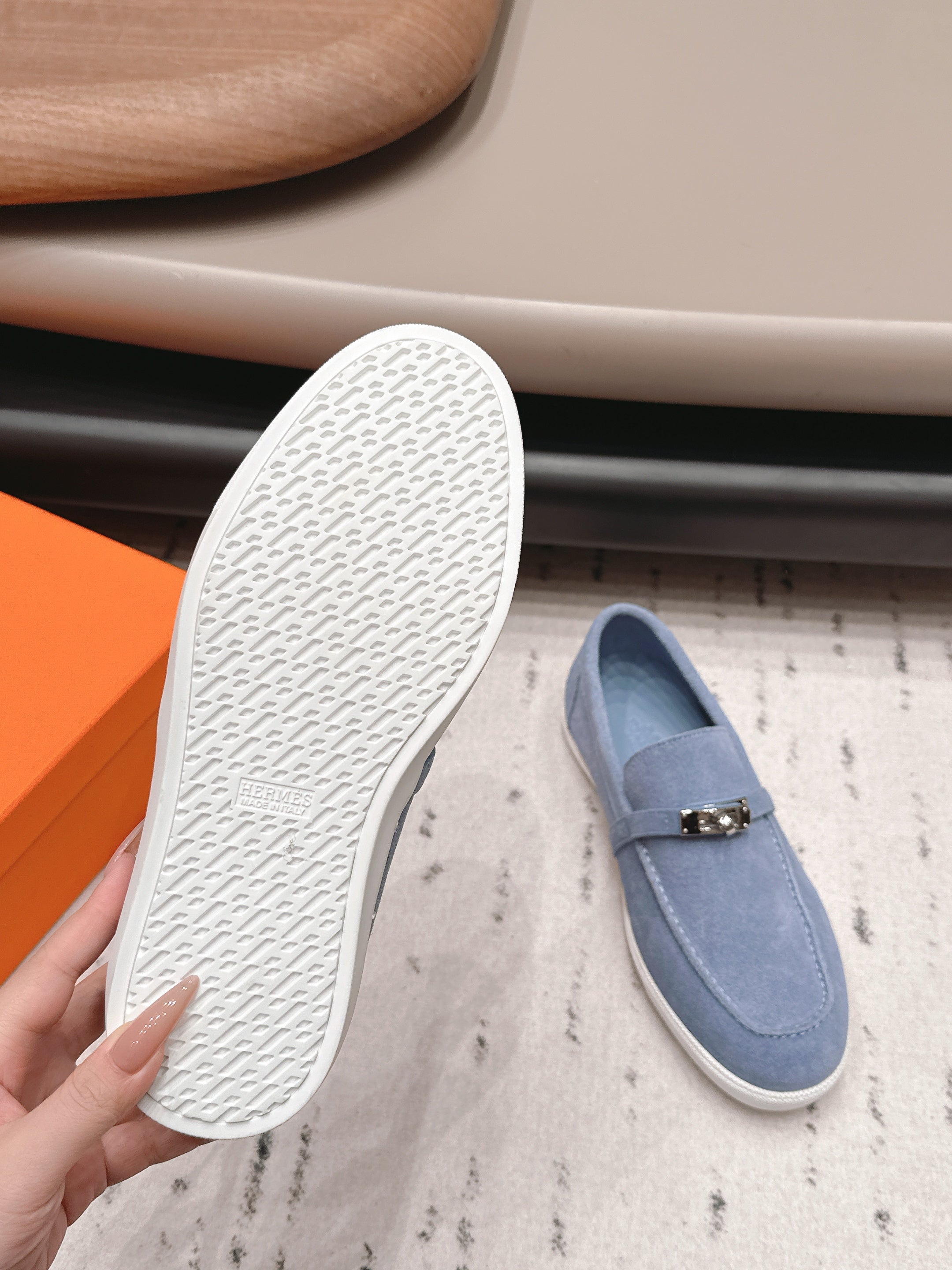 HM 26S KELLY PARIS LOAFERS IN LIGHT BLUE SUEDE SILVER HARDWARE