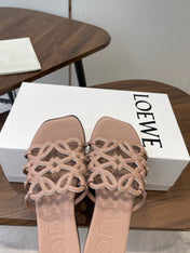 LOEWE 26S PETAL ANAGRAM SLIDE IN TAUPE BROWN CALFSKIN