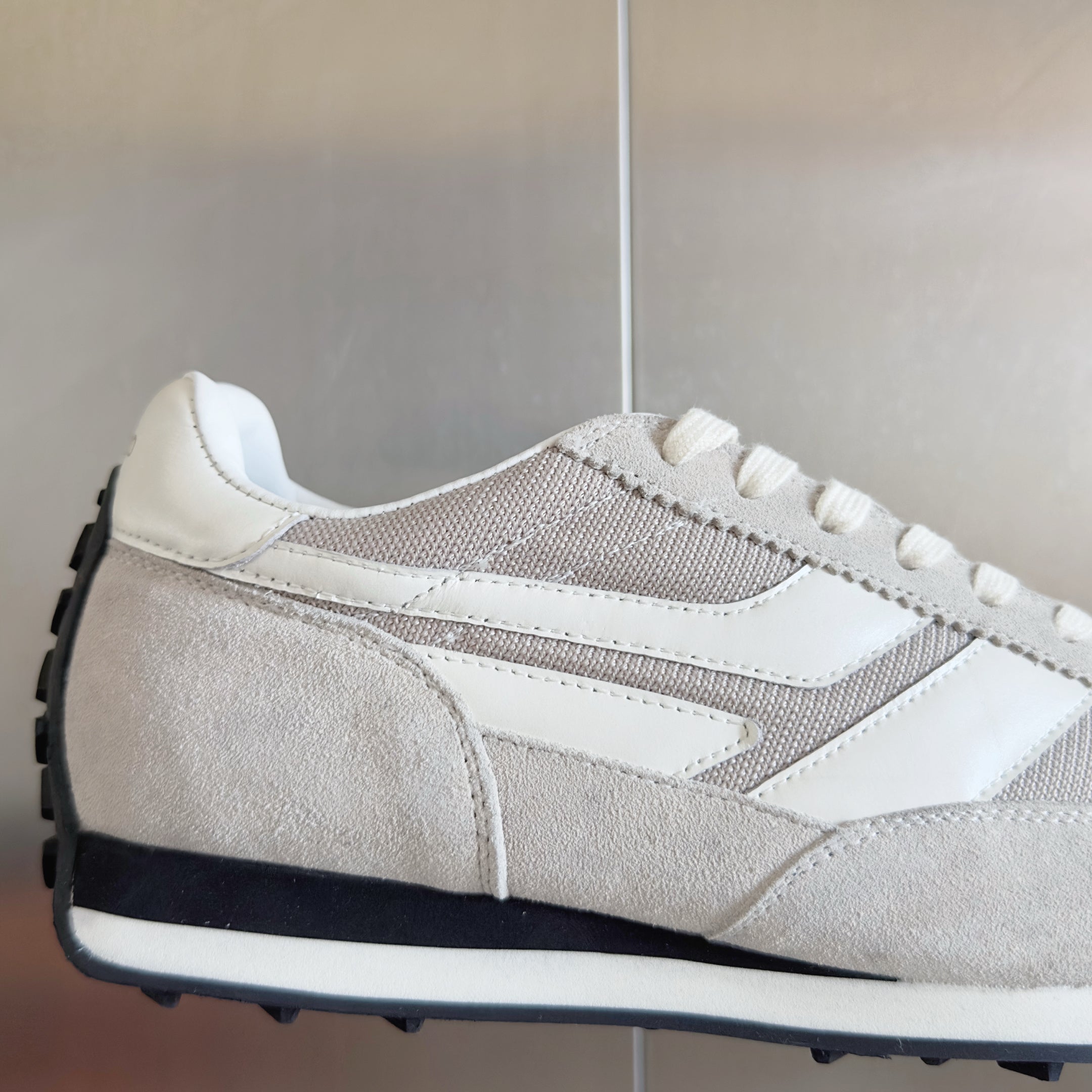 TOM FORD 26S SNEAKERS IN LIGHT BEIGE SUEDE