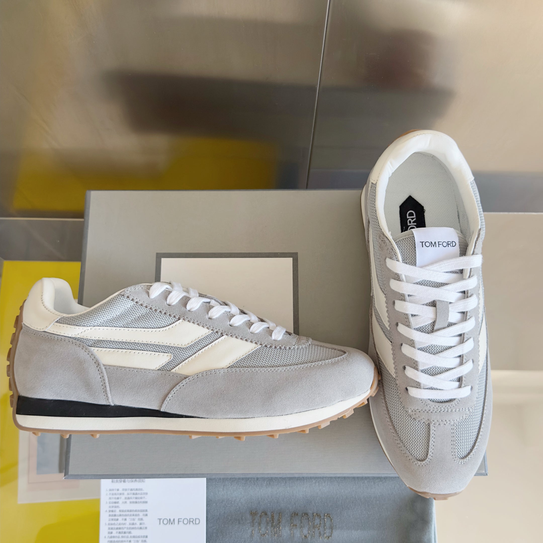 TOM FORD 26S SNEAKERS IN GREY SUEDE