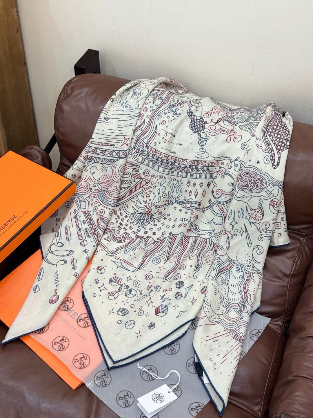 HERMES 26S PRINTED SQUARE SCARF 135 IN SILK 311976