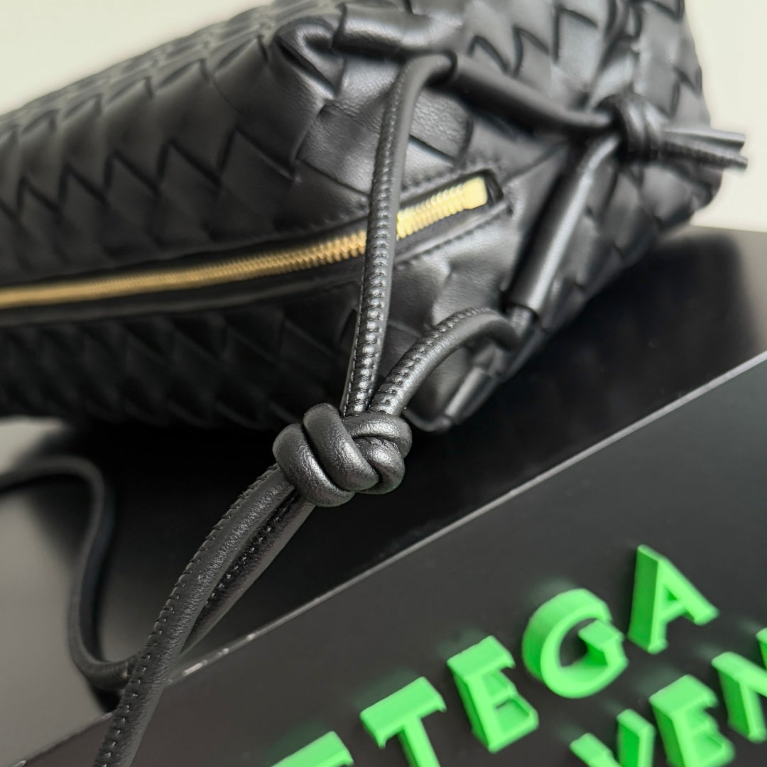 MINI LOOP CAMERA BAG 22 IN BLACK CALFSKIN