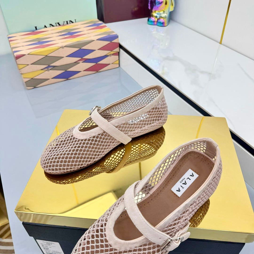 ALAIA MARY JANE FLAT 25S IN BLUSH BEIGE MESH SUEDE