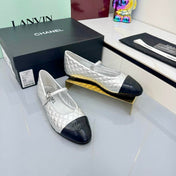 CC MARY JANE FLAT 25S IN SILVER LAMBSKIN EMBOSSED LOGO