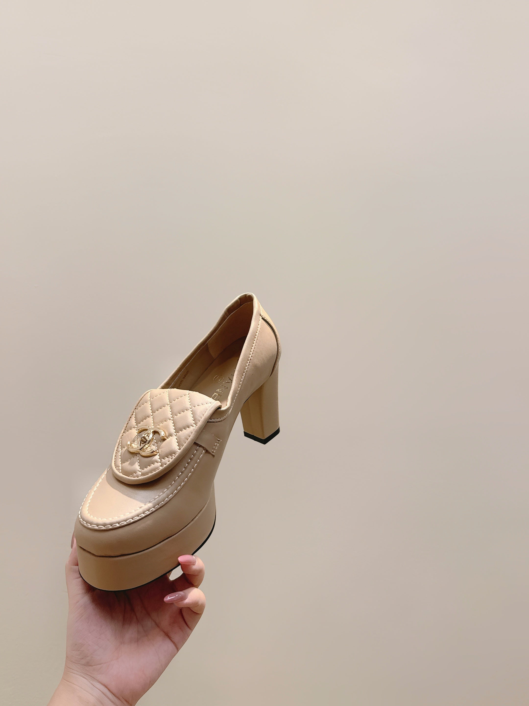 CHANEL 25S HIGH-HEELED MOCCASINS 80MM IN LIGHT TAN CALFSKIN GOLD HARDWARE