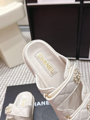 CHANEL 26S SANDALS IN CREAM WHITE CALFSKIN