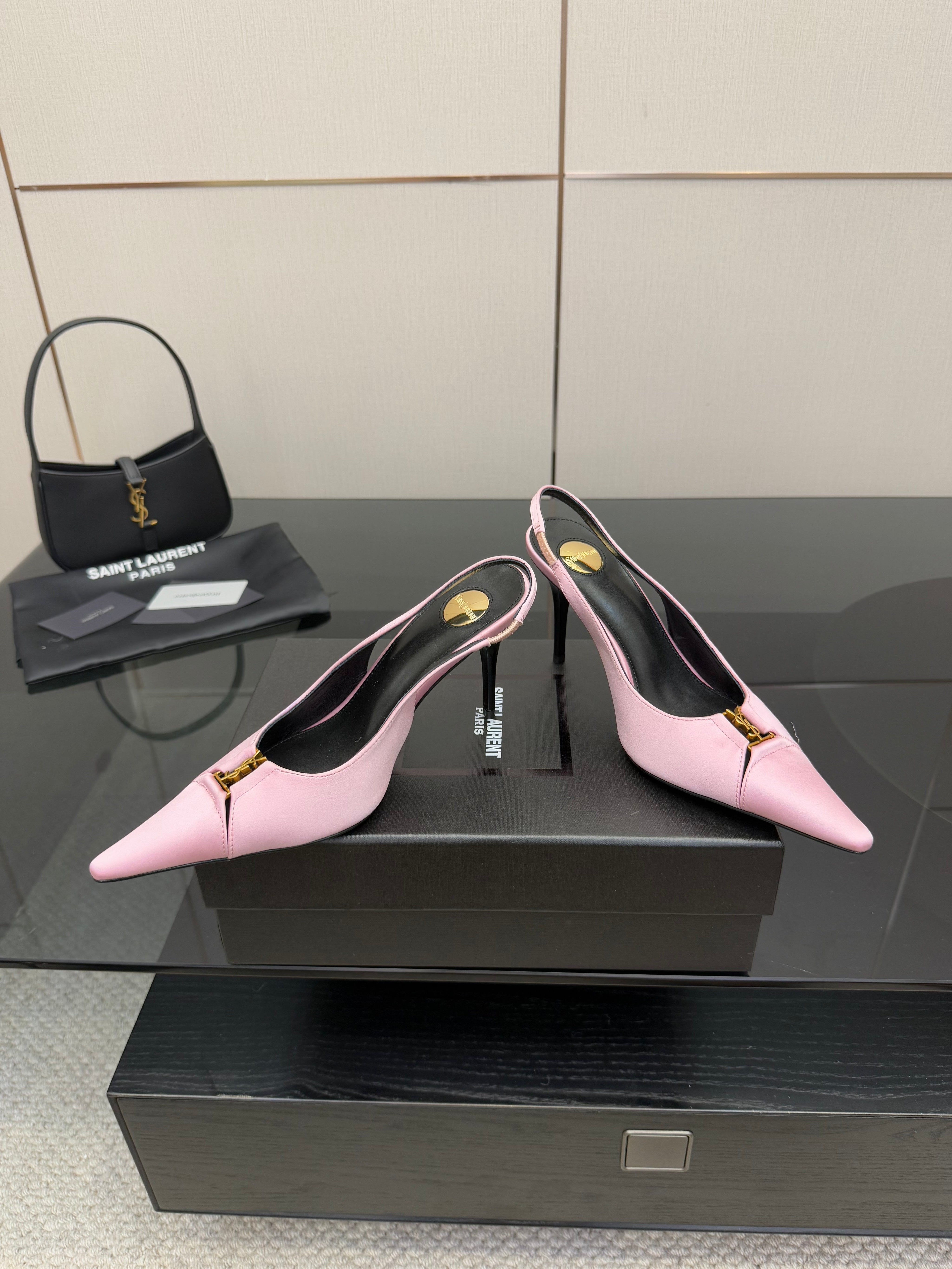 YSL 25S SLINGBACK HIGH HEELS 90 MM IN PINK SATIN WITH GOLD HARDWARE STYLE 17