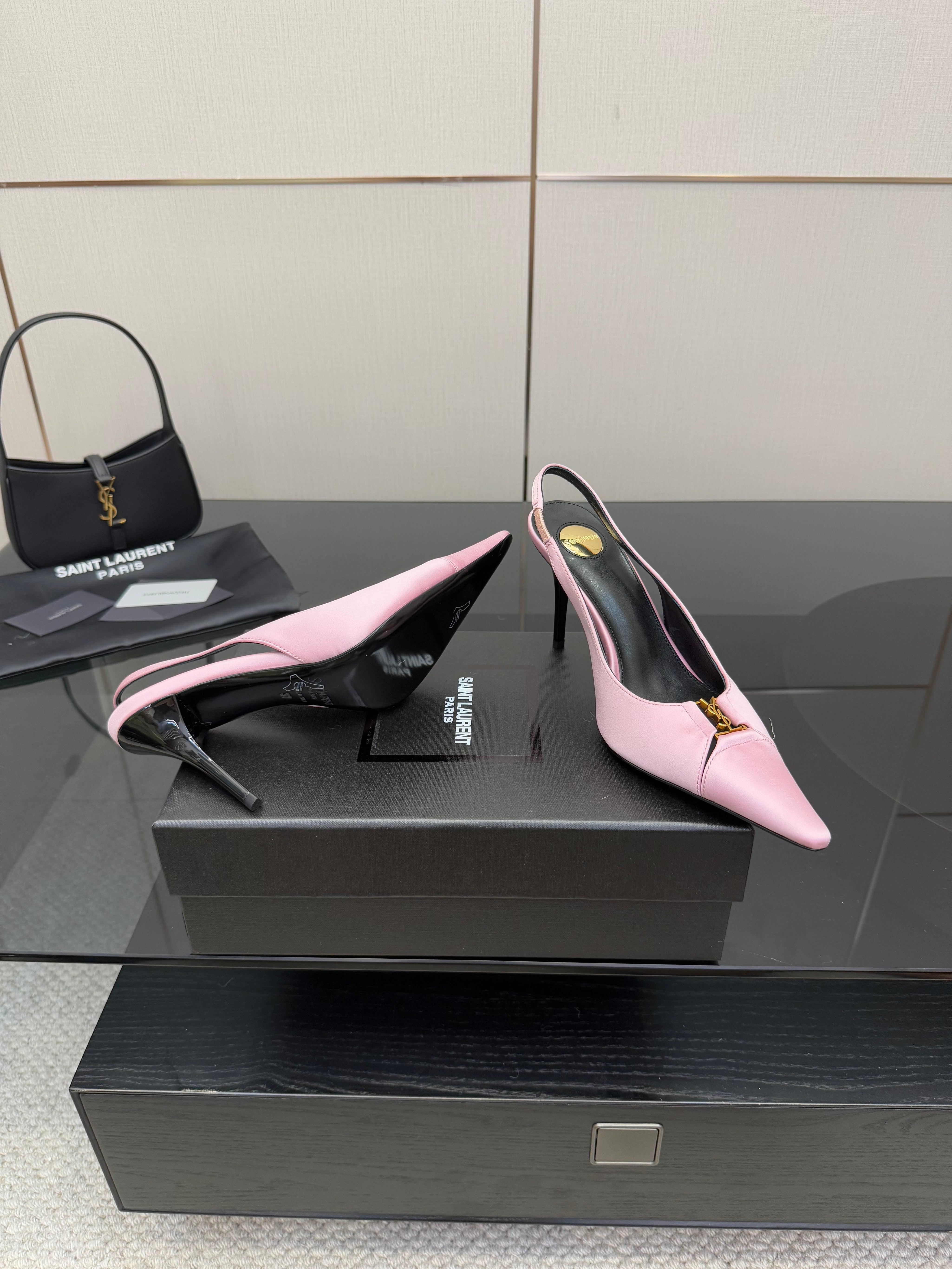 YSL 25S SLINGBACK HIGH HEELS 90 MM IN PINK SATIN WITH GOLD HARDWARE STYLE 17