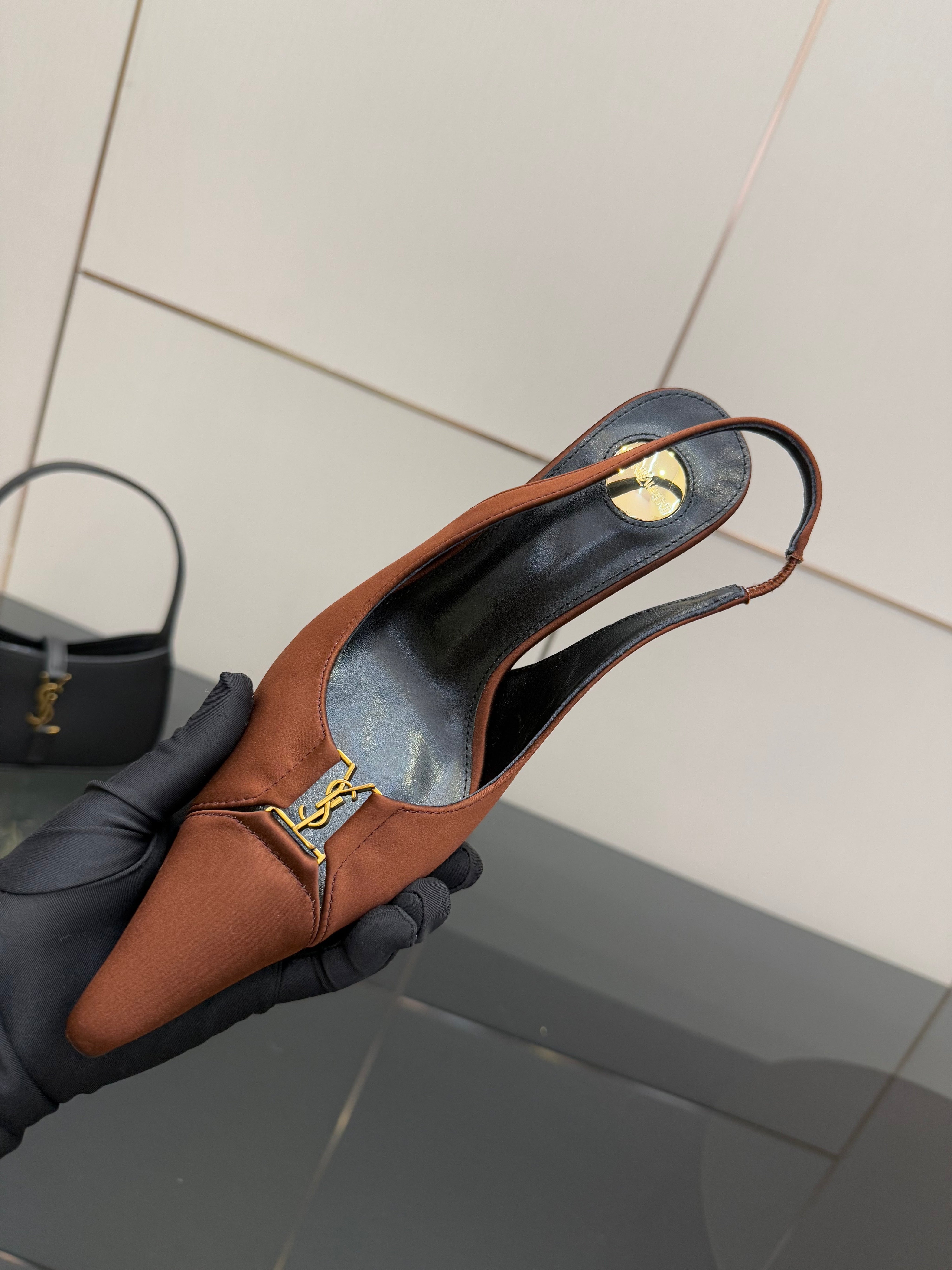 YSL 25S SLINGBACK HIGH HEELS 90 MM IN COGNAC BROWN SATIN WITH GOLD HARDWARE STYLE 15