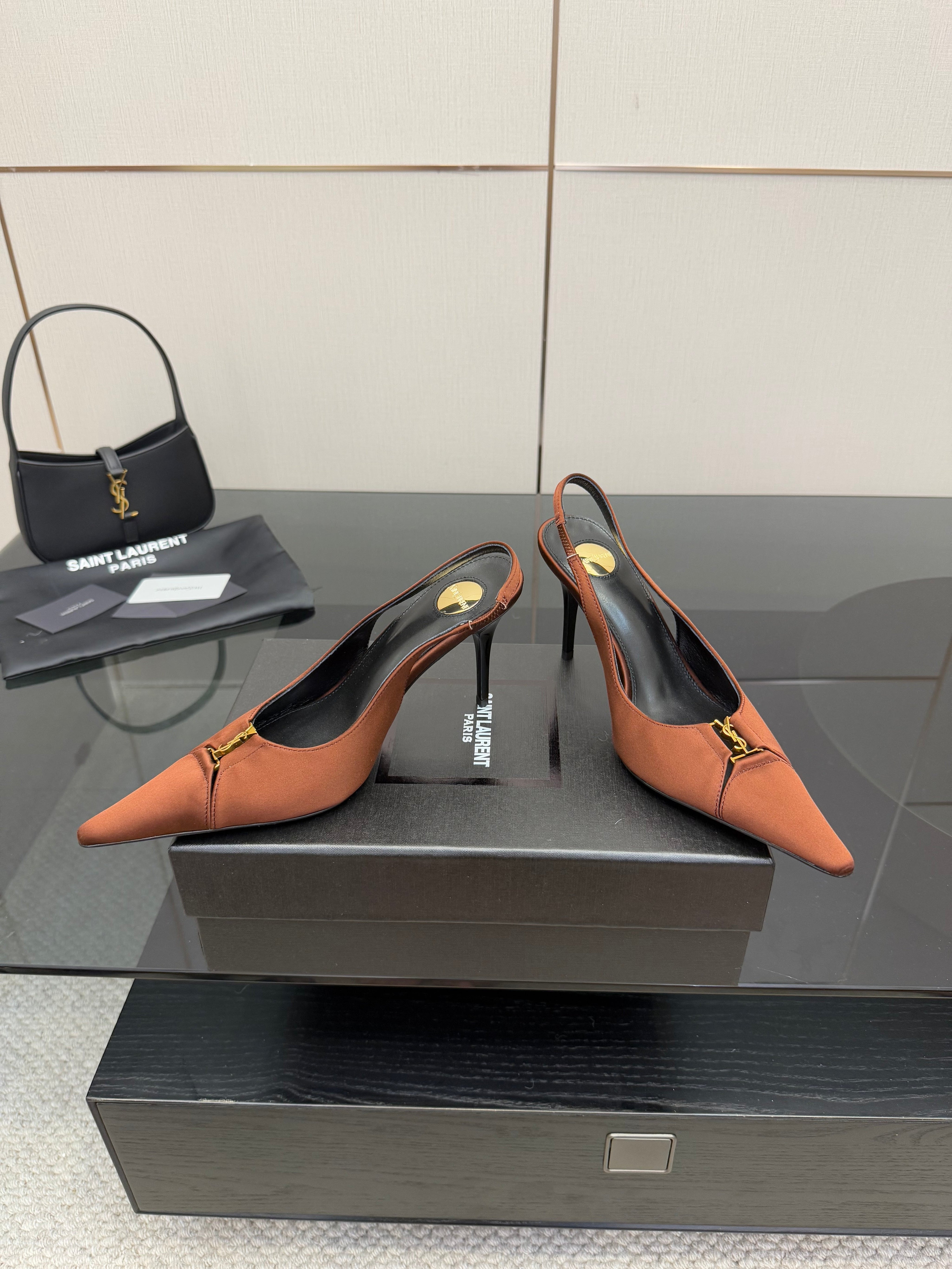 YSL 25S SLINGBACK HIGH HEELS 90 MM IN COGNAC BROWN SATIN WITH GOLD HARDWARE STYLE 15