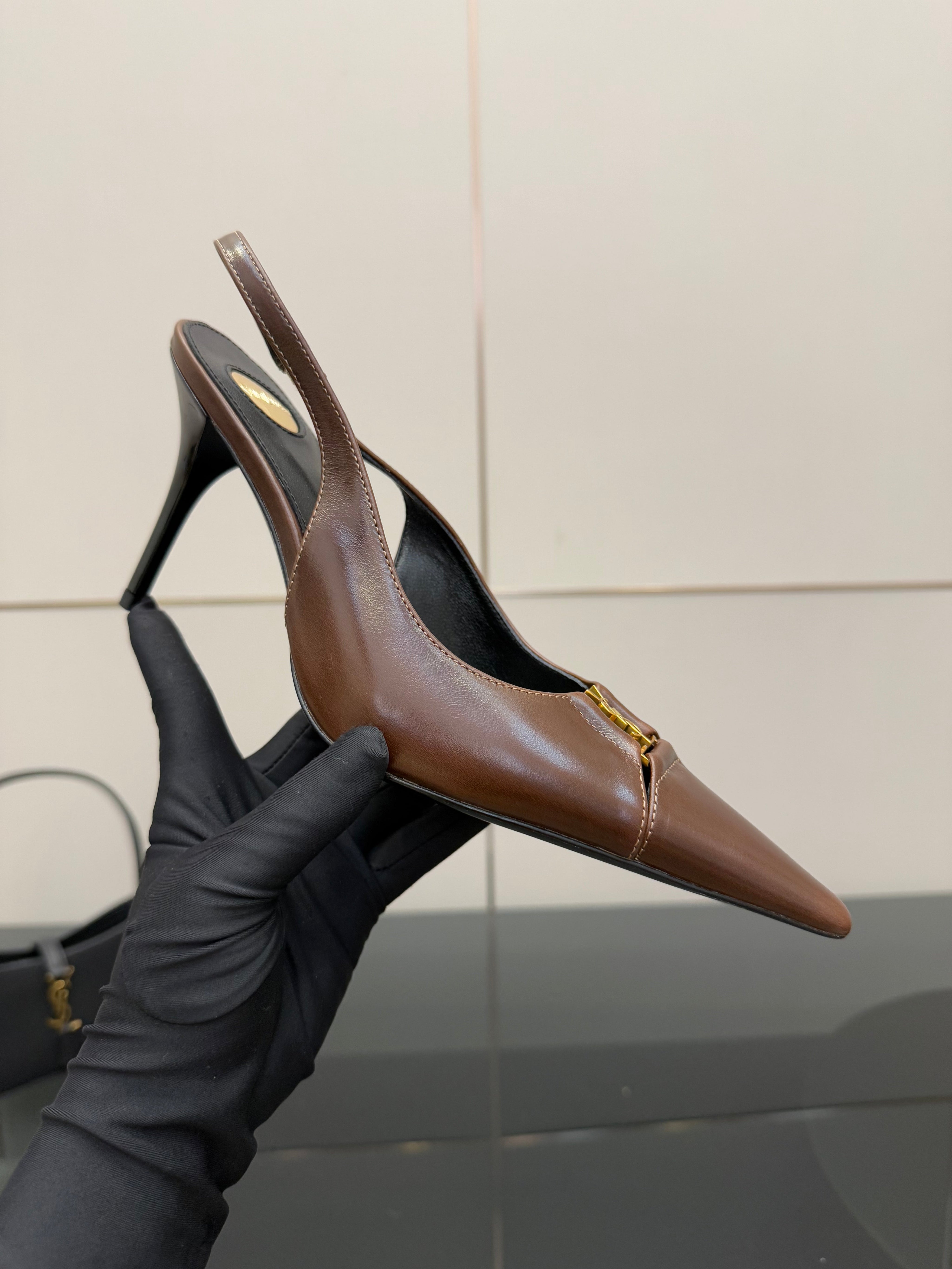 YSL 25S SLINGBACK HIGH HEELS 90 MM IN CHESTNUT BROWN LAMBSKIN WITH GOLD HARDWARE STYLE 12