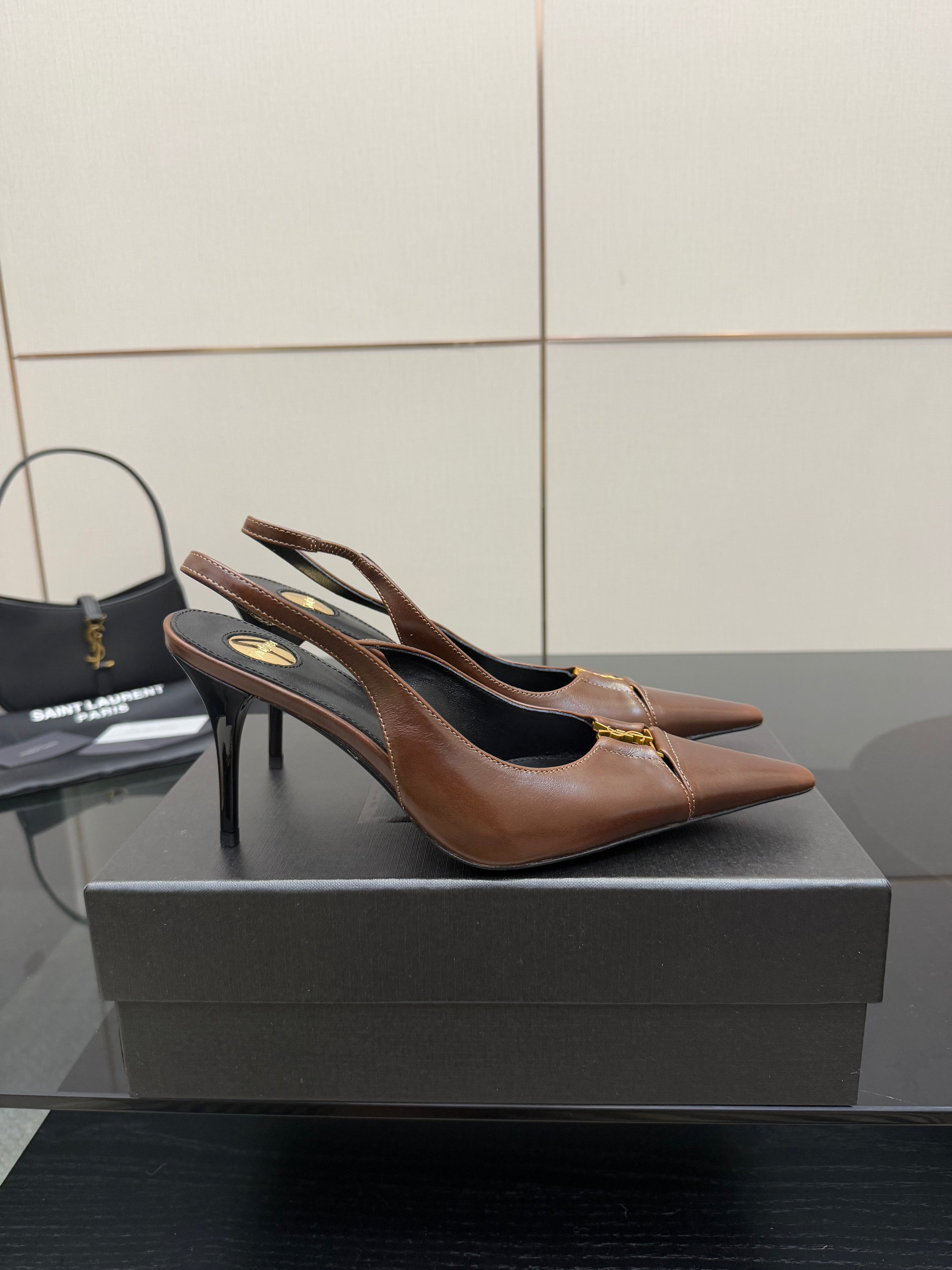 YSL 25S SLINGBACK HIGH HEELS 90 MM IN CHESTNUT BROWN LAMBSKIN WITH GOLD HARDWARE STYLE 12
