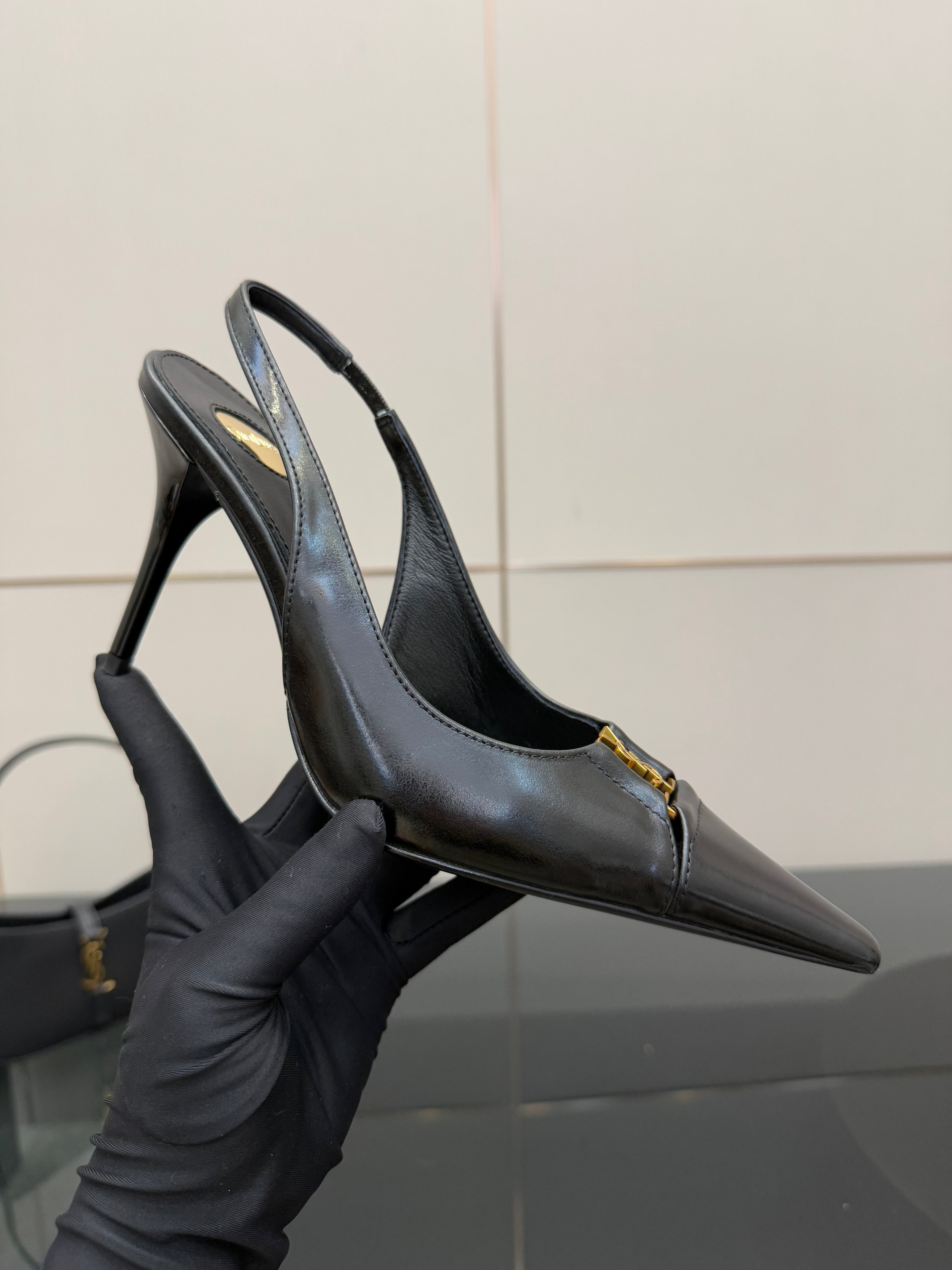 YSL 25S SLINGBACK HIGH HEELS 90 MM IN BLACK LAMBSKIN WITH GOLD HARDWARE STYLE 10