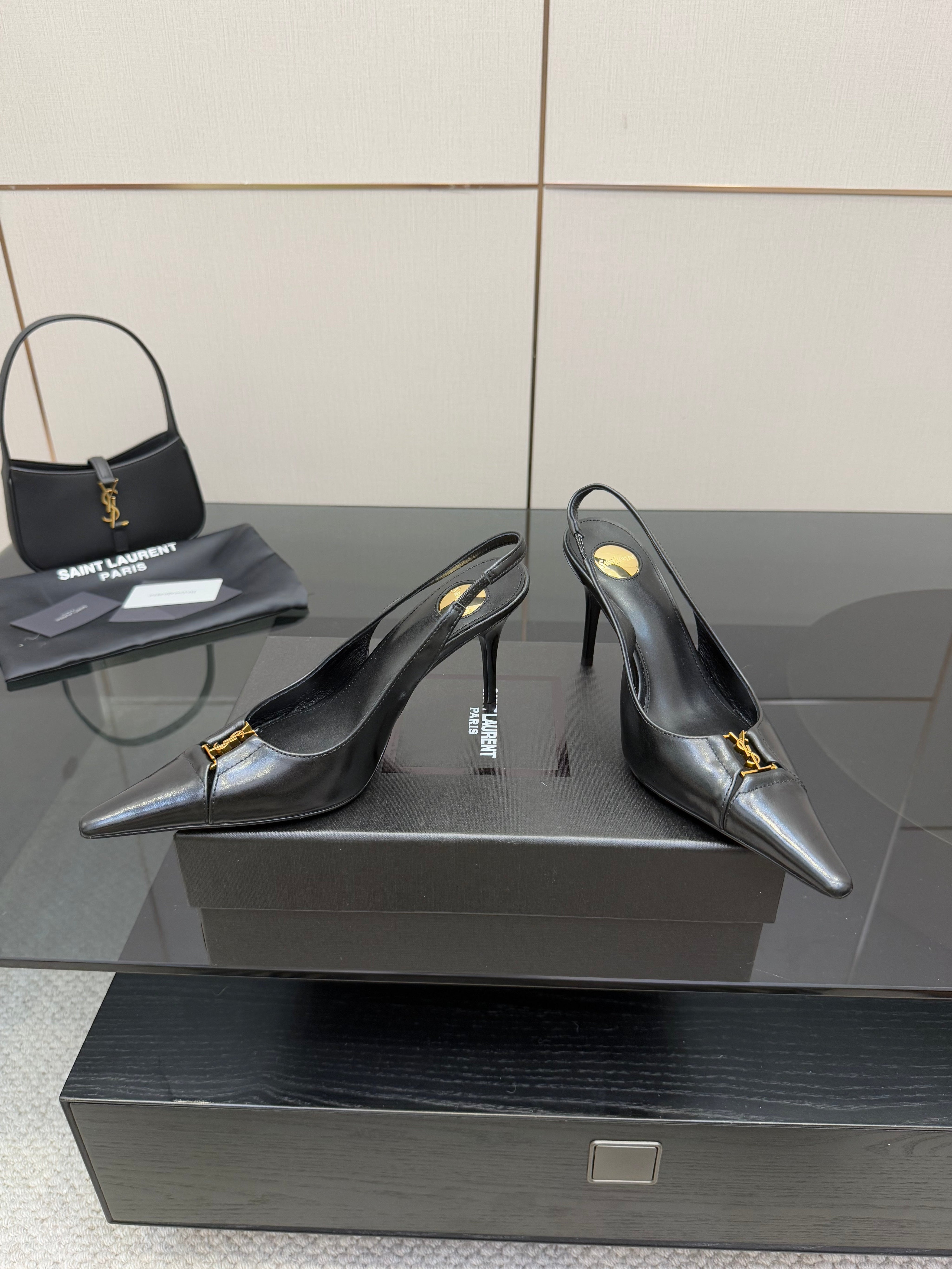 YSL 25S SLINGBACK HIGH HEELS 90 MM IN BLACK LAMBSKIN WITH GOLD HARDWARE STYLE 10