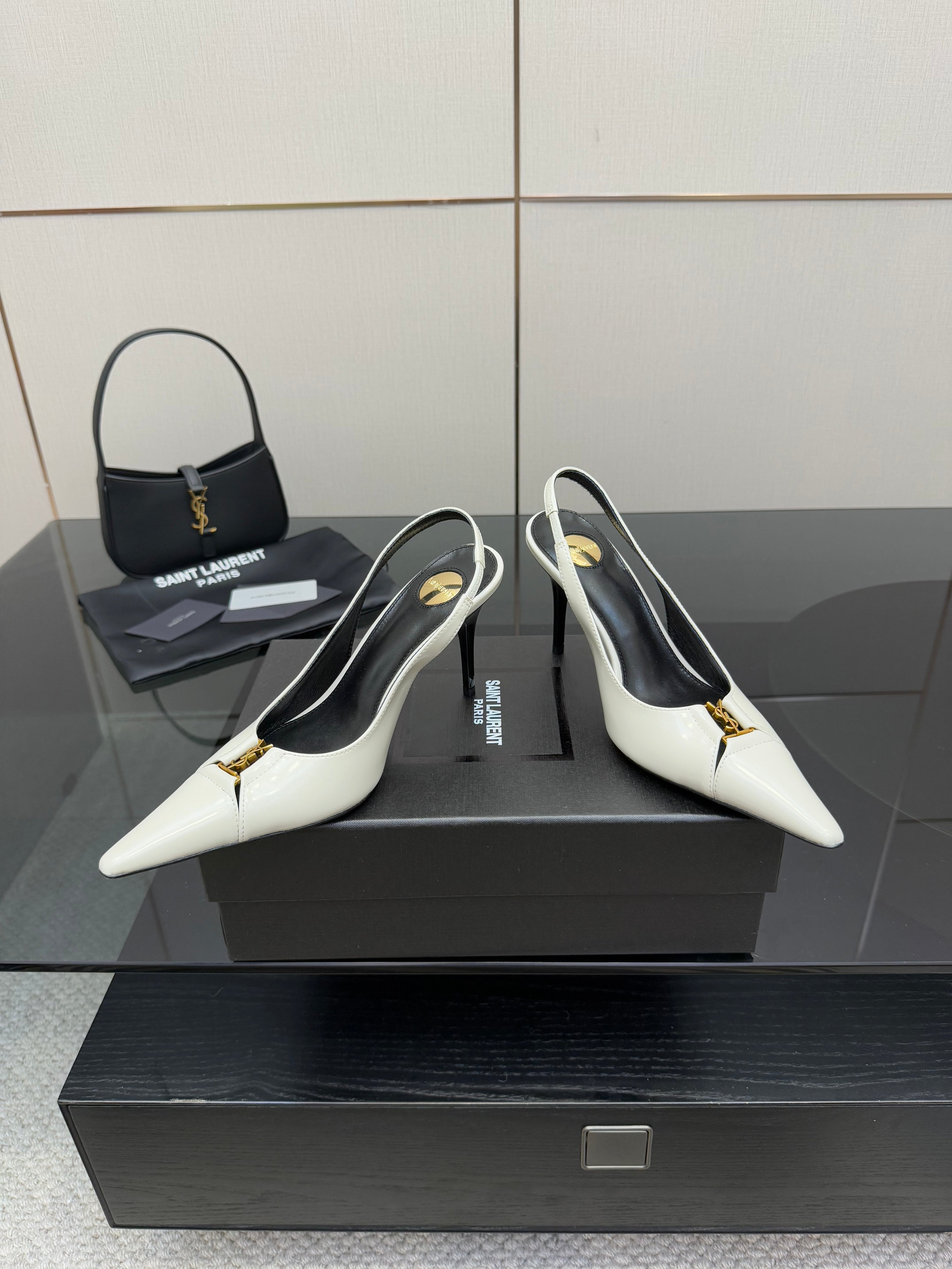 YSL 25S SLINGBACK HIGH HEELS 90 MM IN WHITE LAMBSKIN WITH GOLD HARDWARE STYLE 6