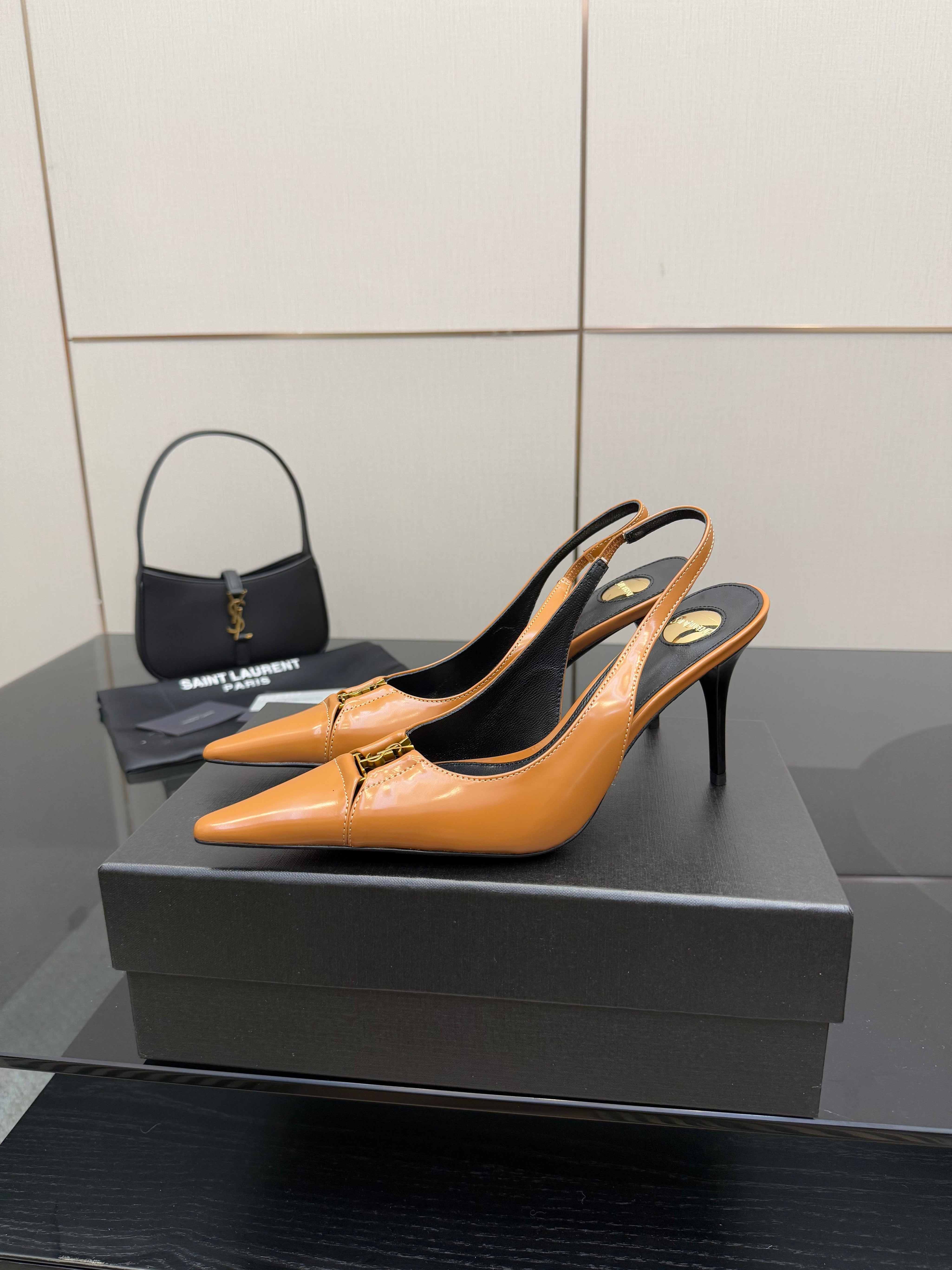 YSL 25S SLINGBACK HIGH HEELS 90 MM IN DARK ORANGE LAMBSKIN WITH GOLD HARDWARE STYLE 4