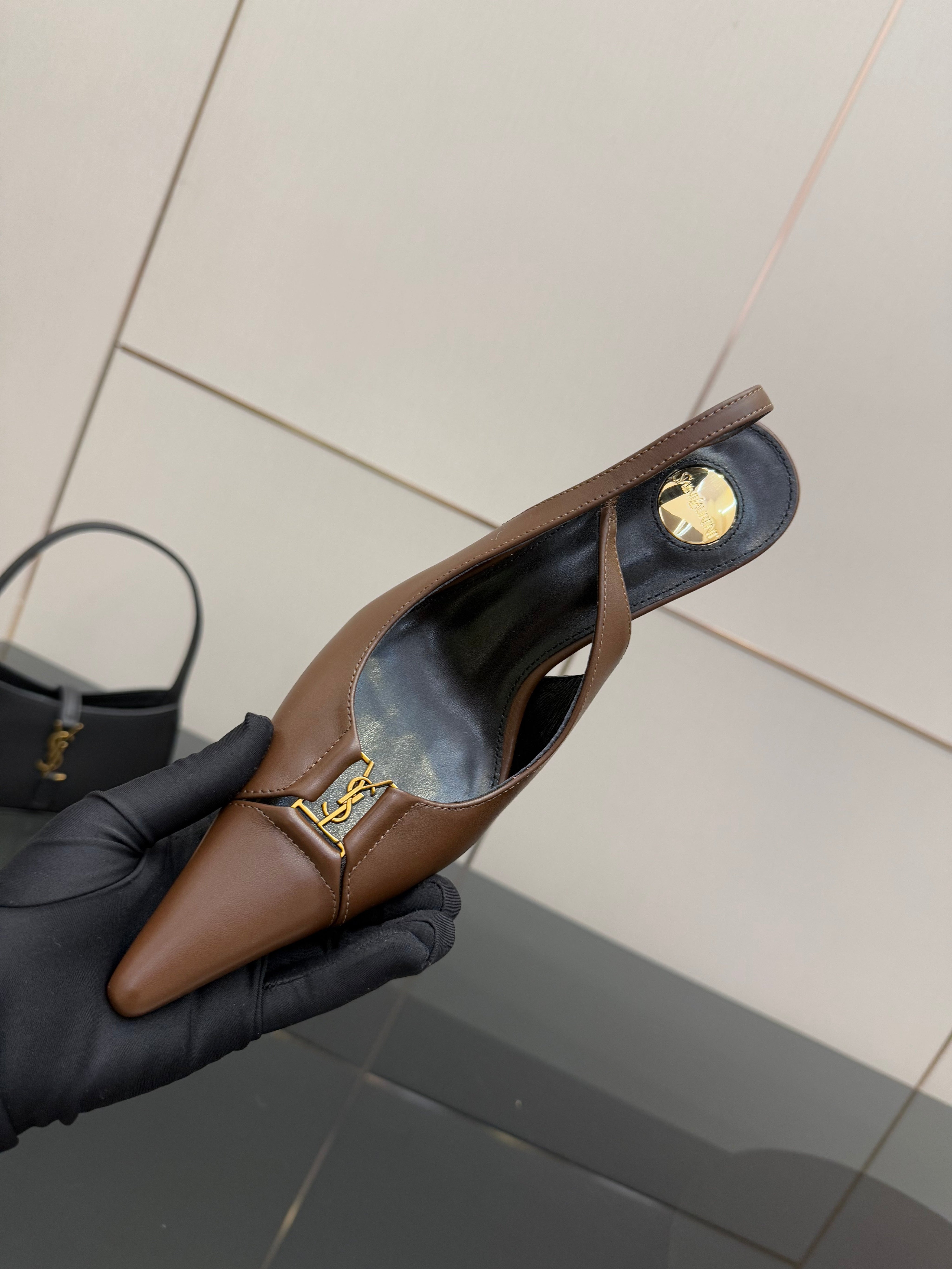 YSL 25S SLINGBACK HIGH HEELS 90 MM IN CHESTNUT BROWN LAMBSKIN WITH GOLD HARDWARE STYLE 1