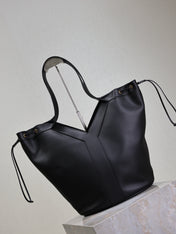 YSL 25S Y LARGE HOBO 50 IN BLACK CALFSKIN GOLD HARDWRE