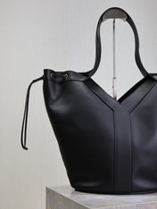 YSL 25S Y LARGE HOBO 50 IN BLACK CALFSKIN GOLD HARDWARE