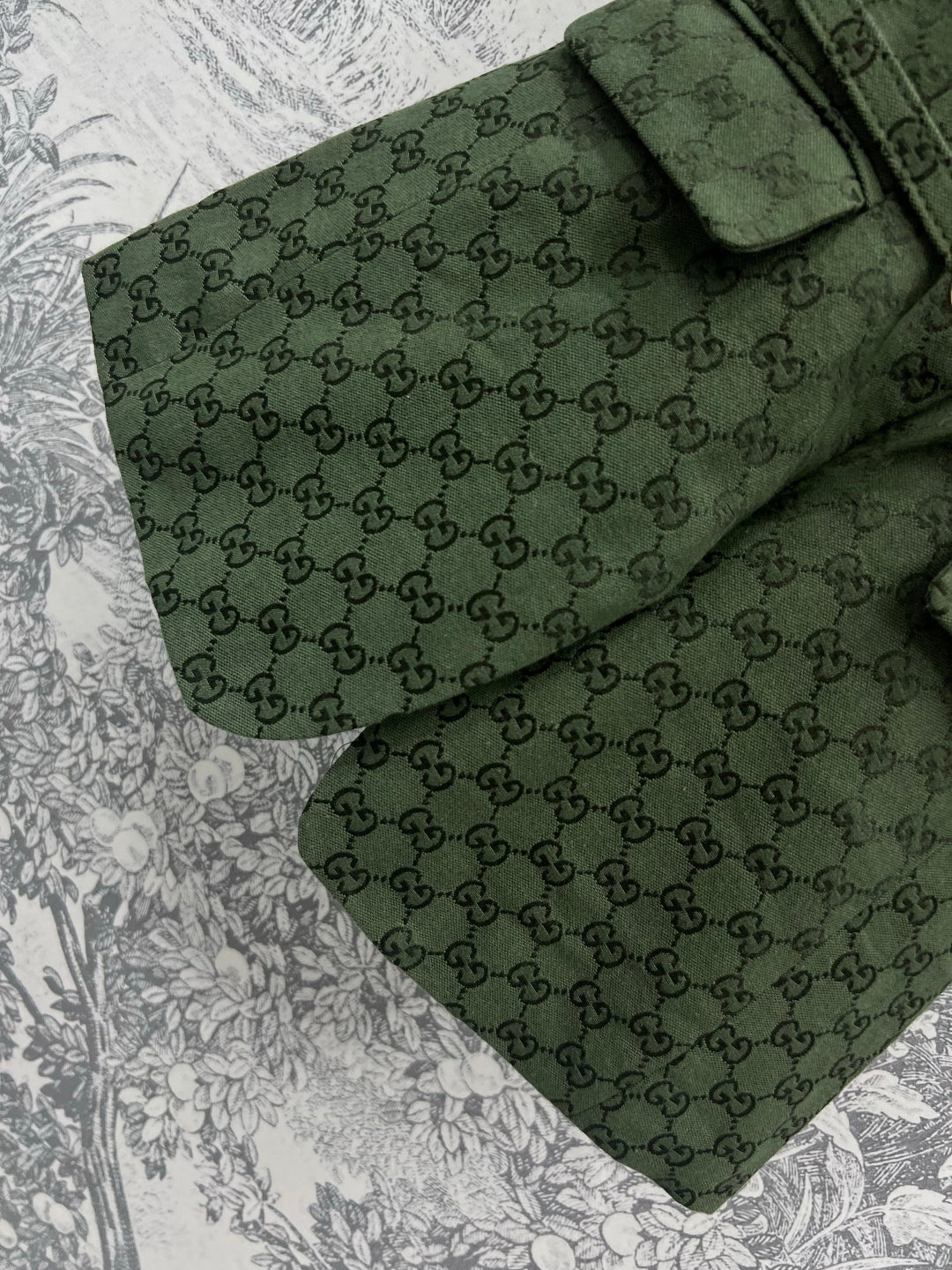 GUCCI BLAZER VEST STYLE 99