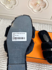 HM 25S ECLAIR SANDAL IN BLACK SHEARLING WITH SILVER HARDWARE