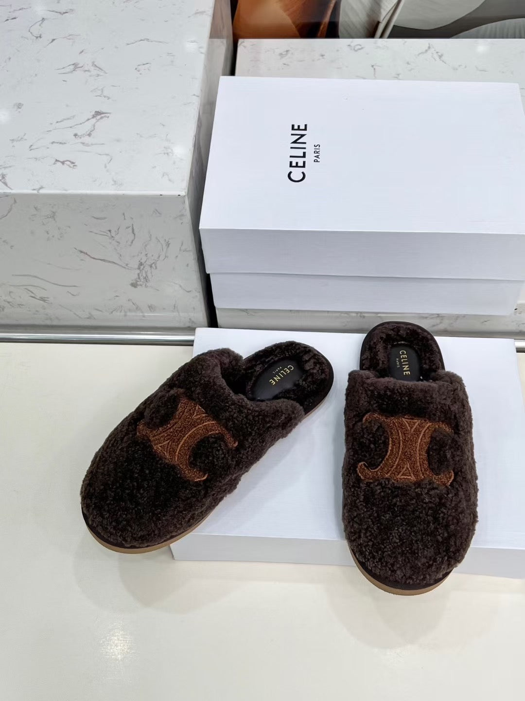 CELINE 25S GEORGIA SLIDE IN SHEARLING IN DARK BROWN