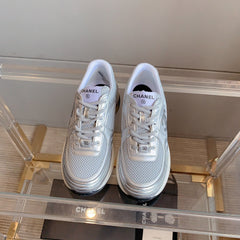 CC SNEAKERS IN GLOSSY SILVER CALFSKIN AND MESH