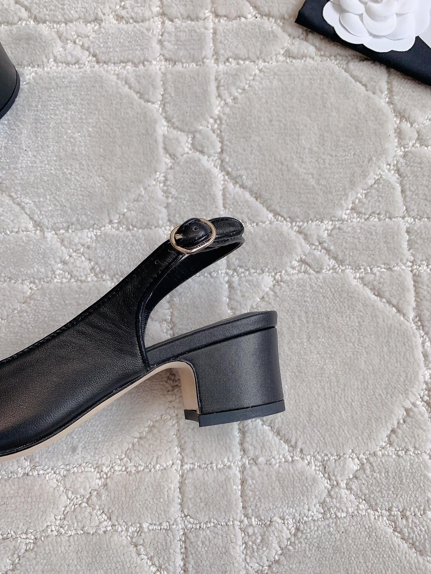 SLINGBACKS 45 IN BLACK SHEEPSKIN