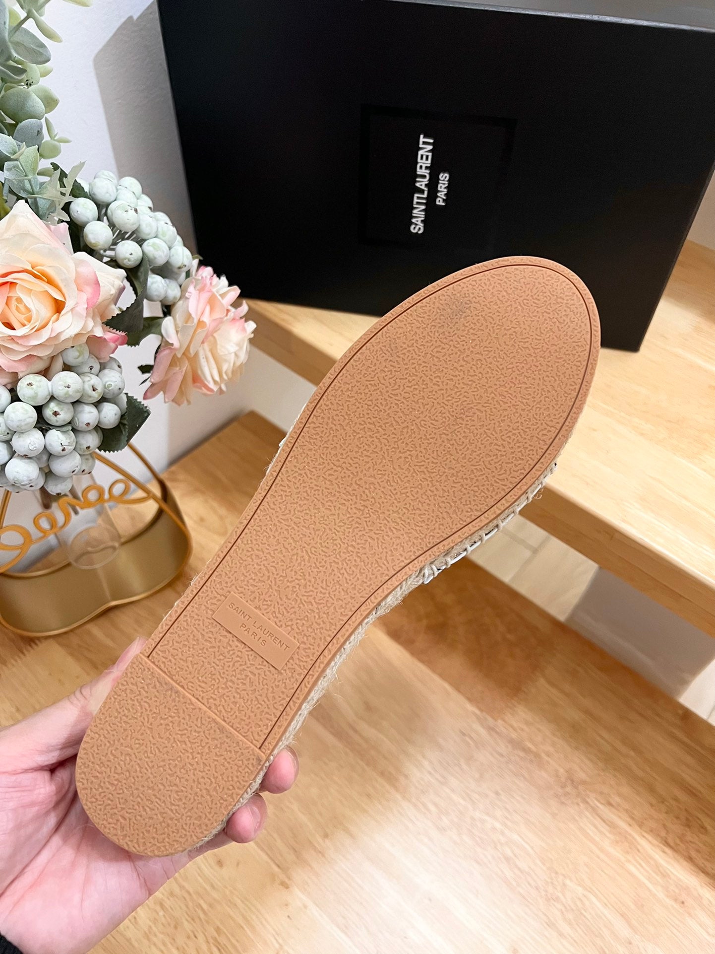 SL YVES LOGO SLIPPER BLACK AND WHITE CALFSKIN