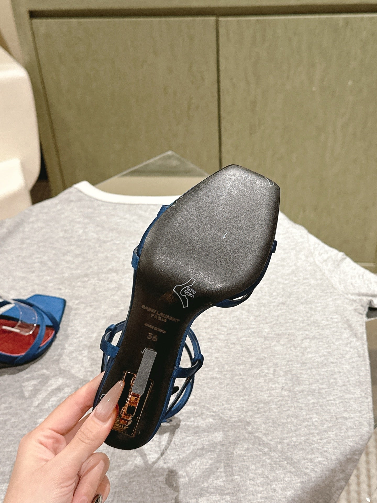 YSL 25S HIGH-HEEL SANDALS 100 MM IN DEEP NAVY BLUE SATIN WITH YSL LOGO HEEL DESIGN IN GOLD