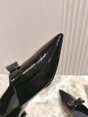 CC FLATS 25S IN BLACK PATENT LEATHER
