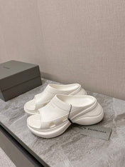 POOL CROCS SLIDE SANDAL IN WHITE RUBBER