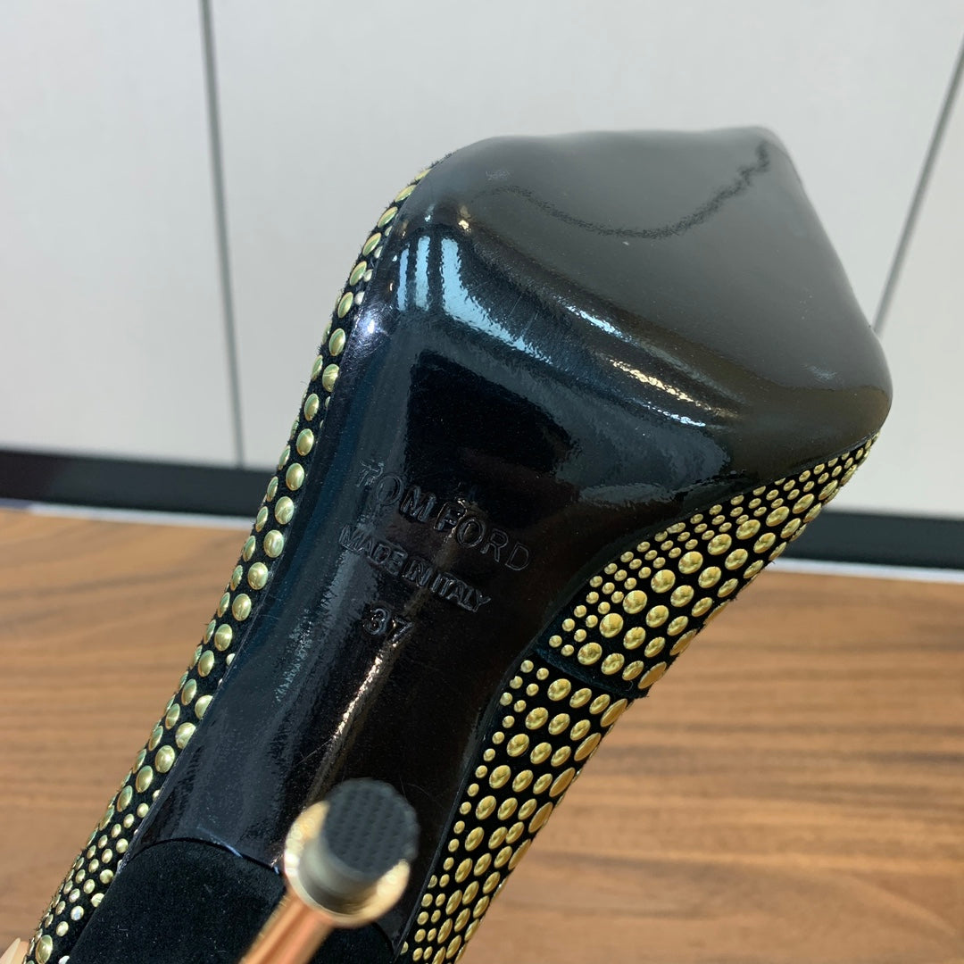 GOLD STUDDED AND BLACK SUEDE POINTED TOE PUMPS