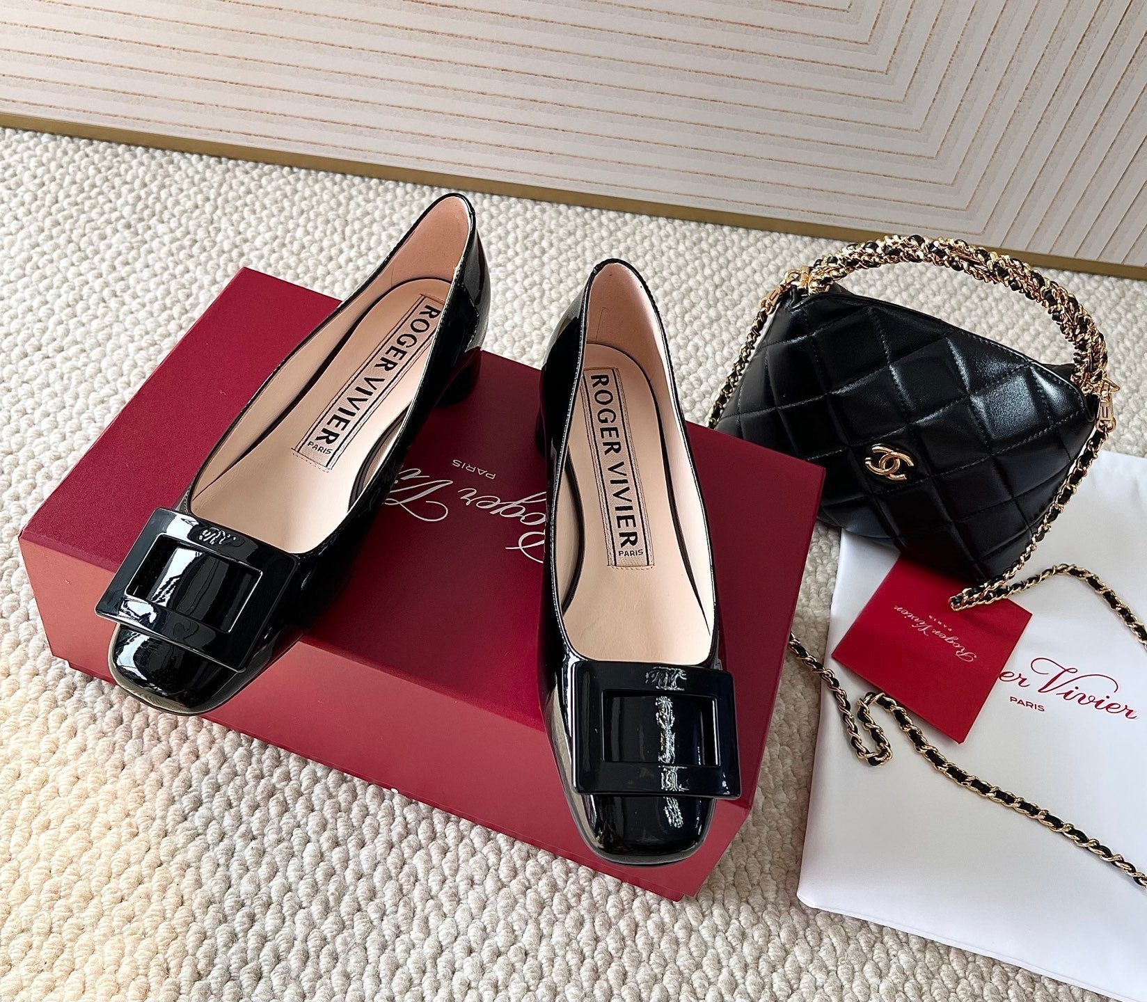 U LOOK BALLERINAS IN BLACK GLOSSY CALFSKIN