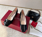 U LOOK BALLERINAS IN BLACK GLOSSY CALFSKIN