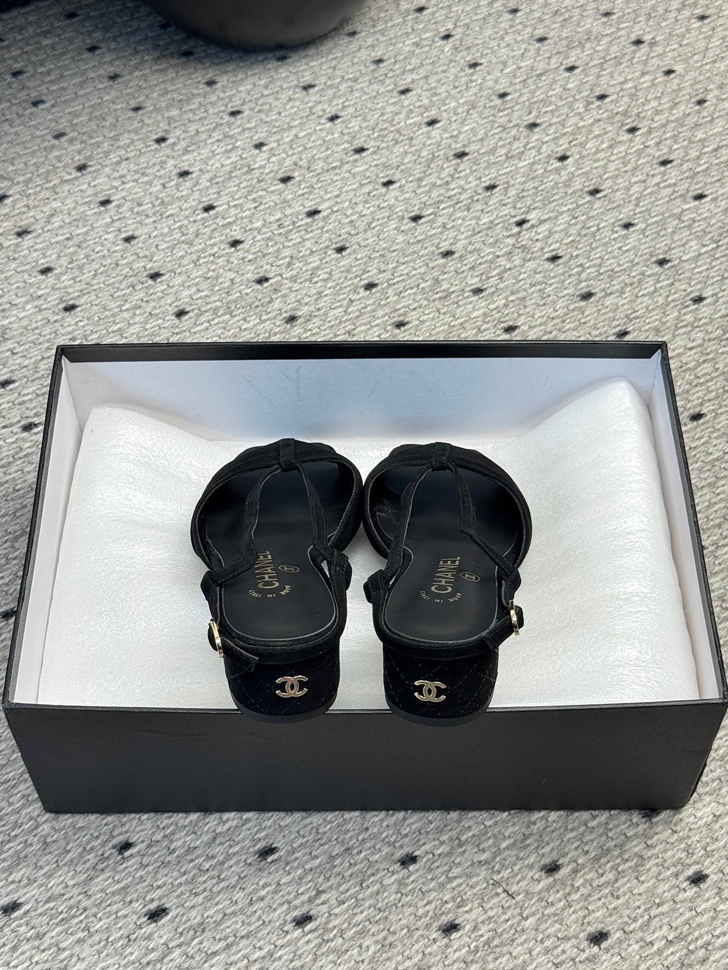 CC HIGH HEELS IN BLACK QUILTED SUEDE