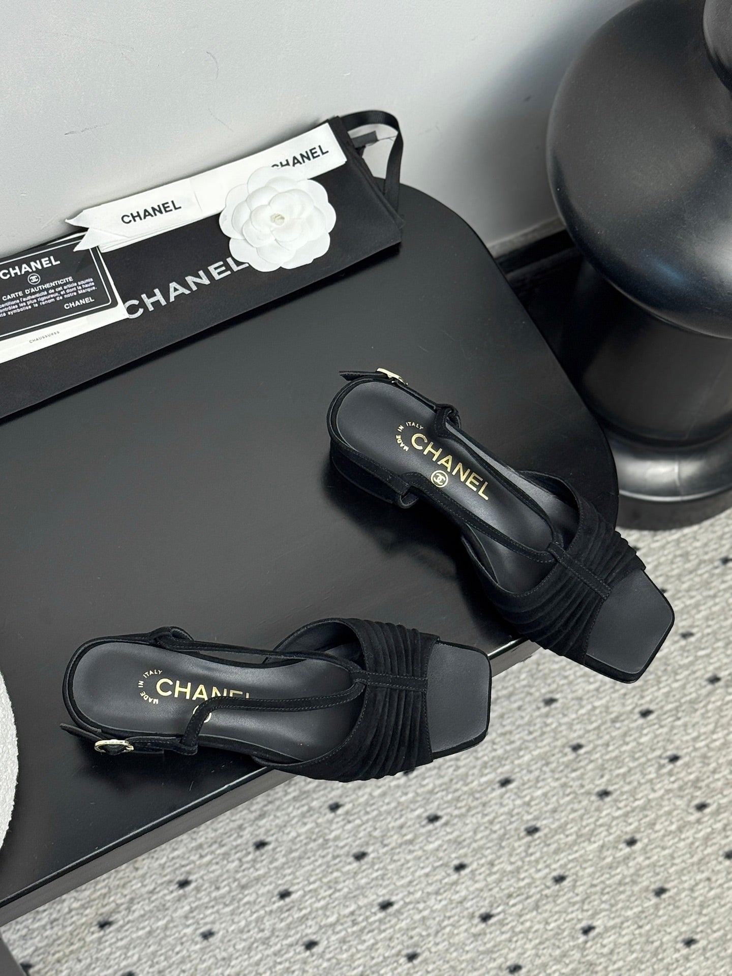 CC HIGH HEELS IN BLACK QUILTED SUEDE