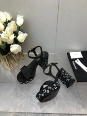 BLOCK HEEL WITH CRYSTAL 9 CM SANDAL IN BLACK FABRIC