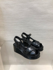 WEDGE SANDALS IN BLACK CALFSKIN