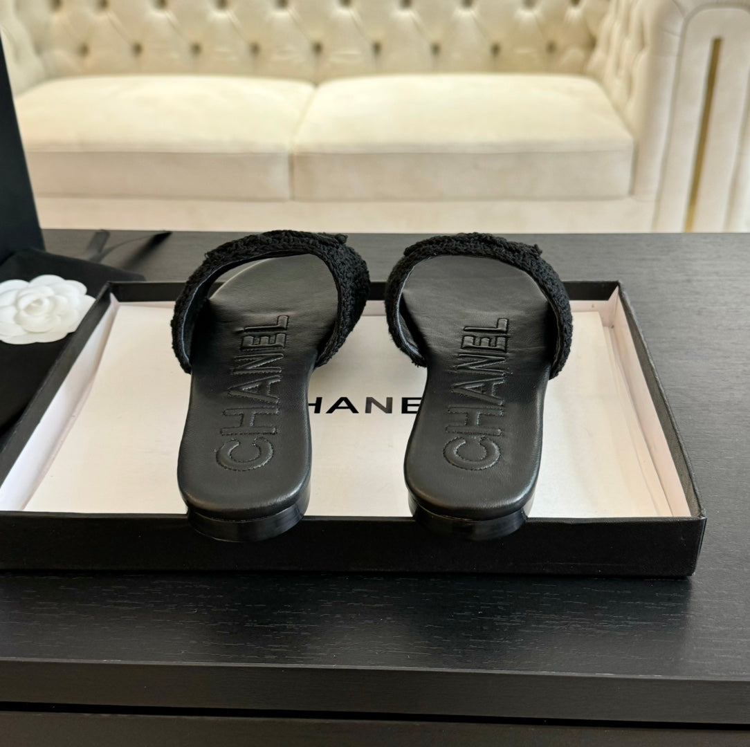 Slippers Black Lambskin