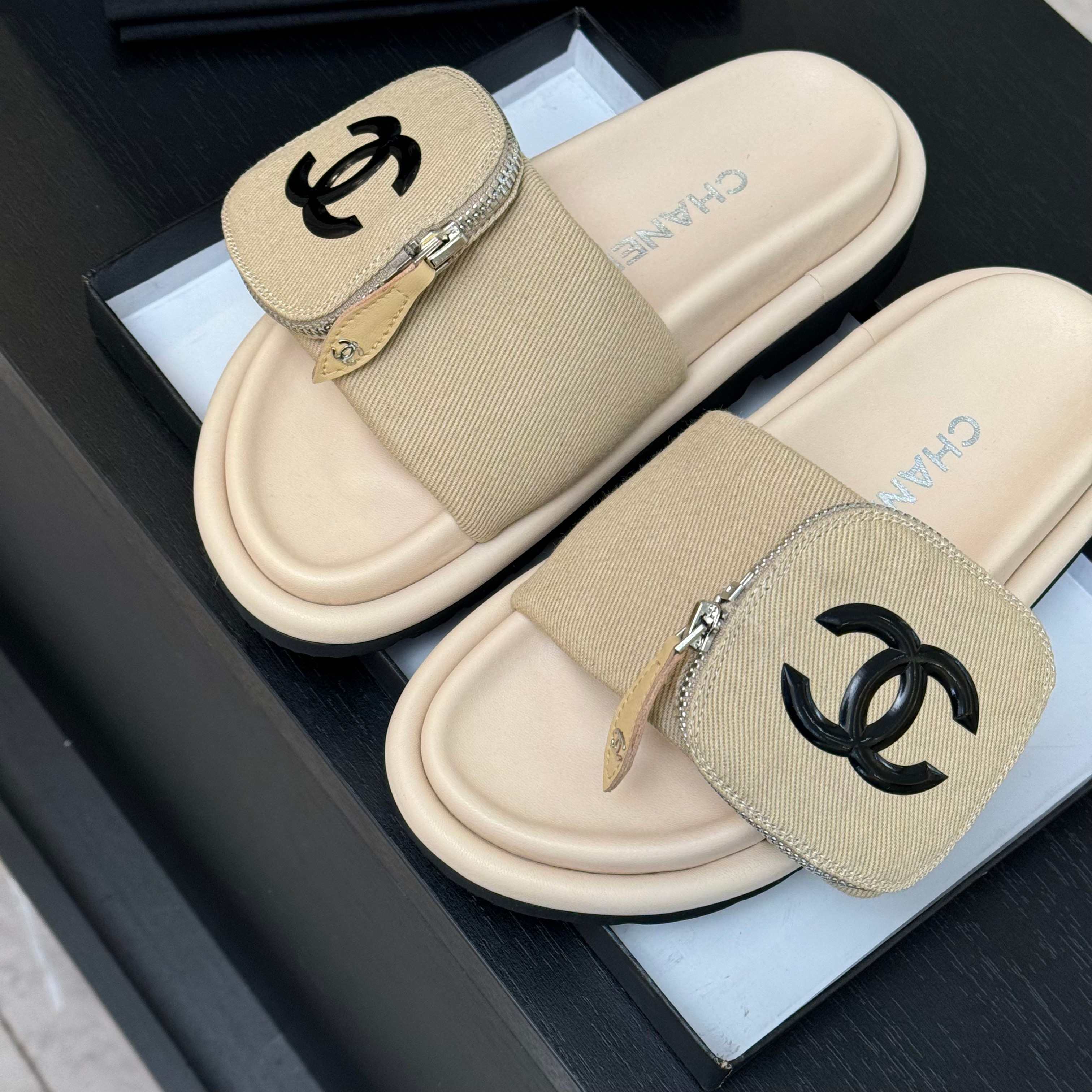 SLIDE IN LIGHT YELLOW DENIM FABRIC 45 MM