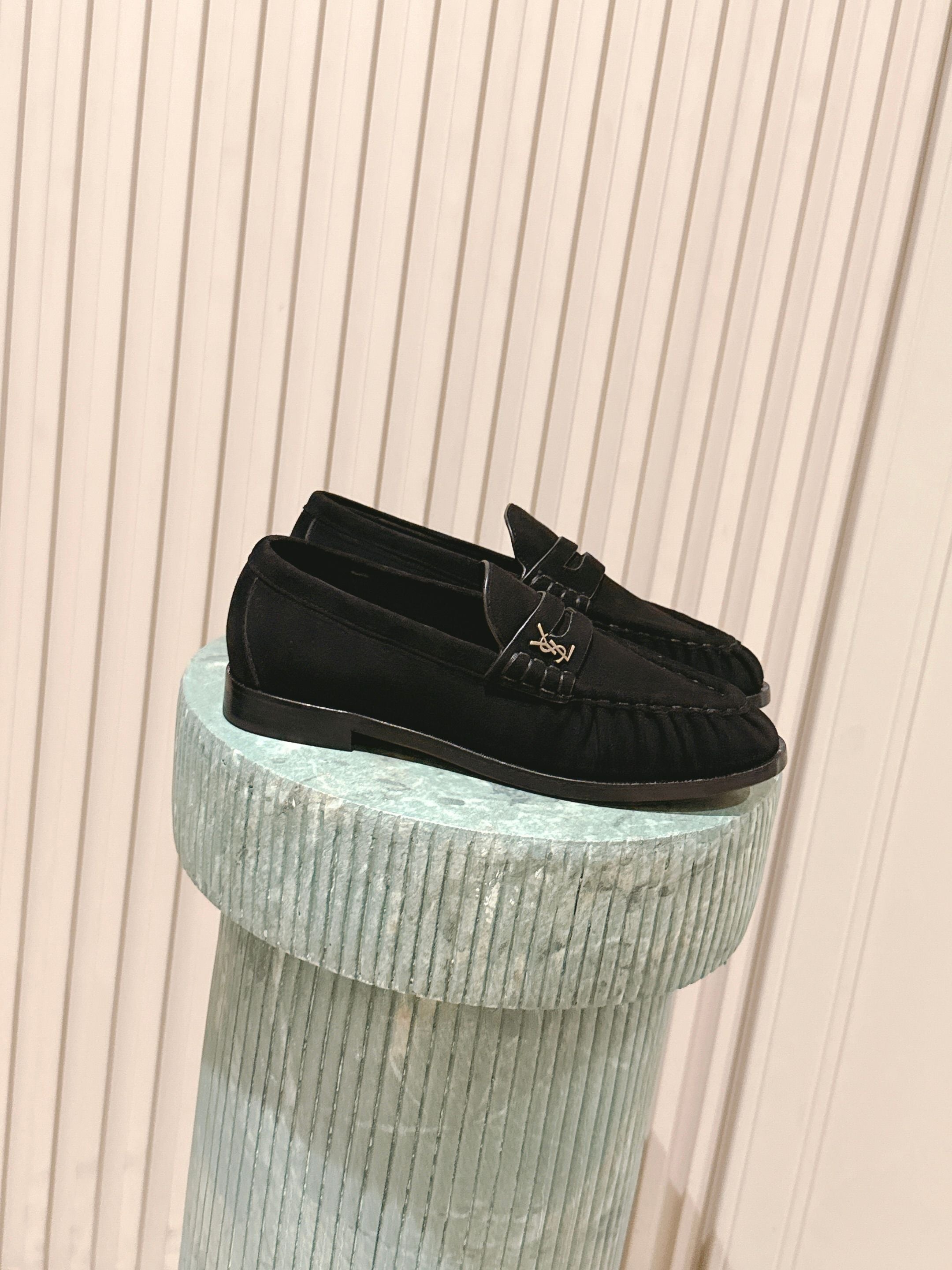 YSL 25S SAINT LAURENT LOAFERS IN BLACK SUEDE WITH SMALL LOGO