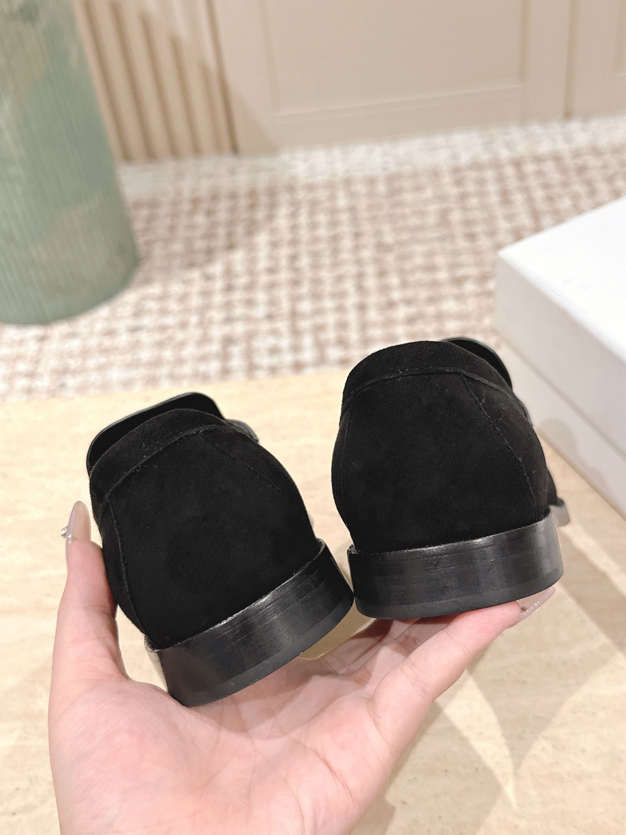 YSL 25S SAINT LAURENT LOAFERS IN BLACK SUEDE WITH SMALL LOGO