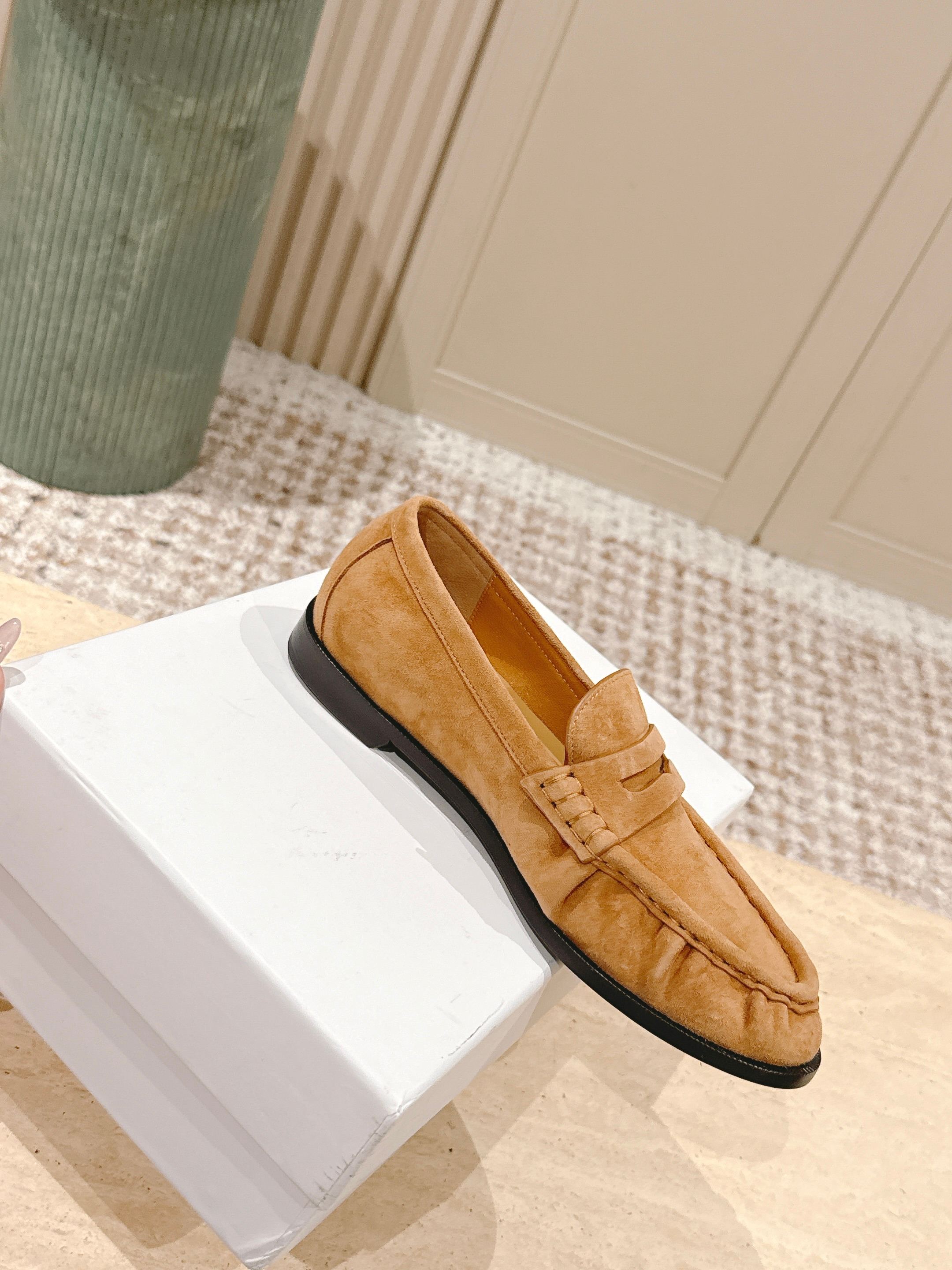 YSL 25S SAINT LAURENT LOAFERS IN BROWN SUEDE WITH SMALL LOGO