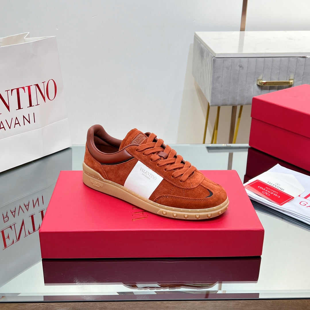 VALENTINO 25S UPVILLAGE SNEAKERS IN WHITE MIX DARK ORANGE SUEDE