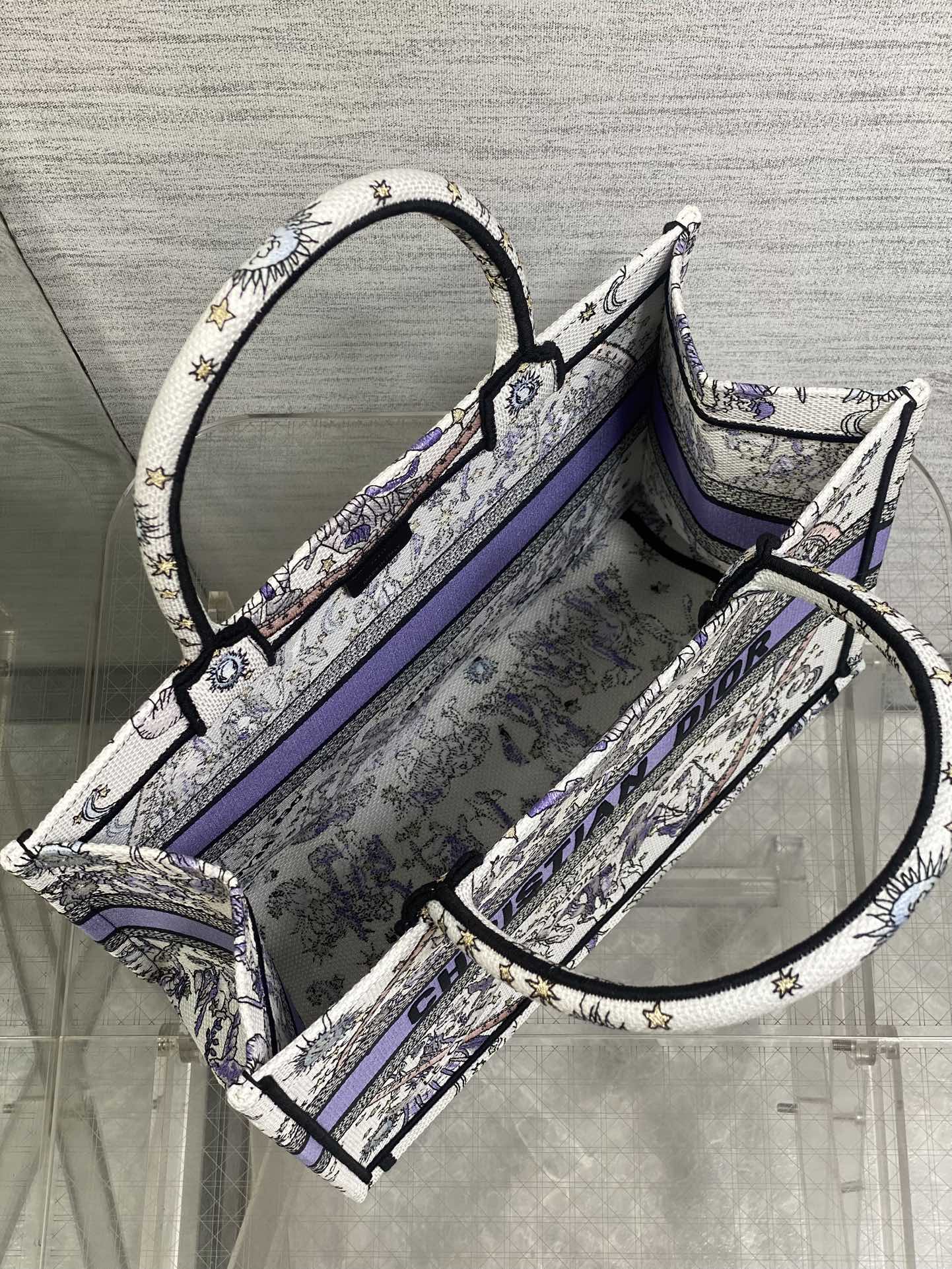 DIOR 25S LUCKY MEDIUM BOOK TOTE 36 IN WHITE AND PURPLE DIOR NIGHT OF DREAMS EMBROIDERY